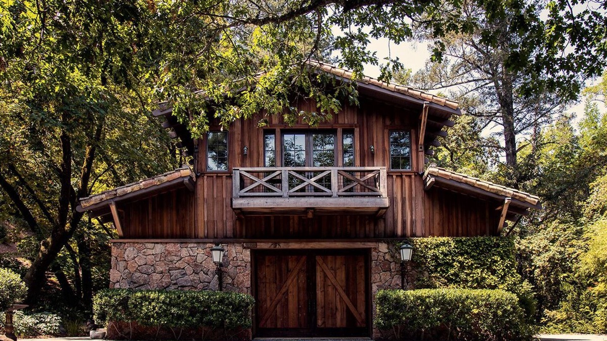 Kenwood House | Sonoma Farmstay Experience in Wine Country