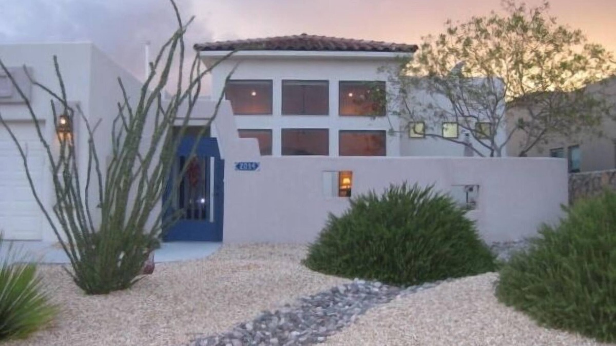 Las Cruces House | Sonoma Ranch Golf Course Hacienda - Featured in NM Magazine