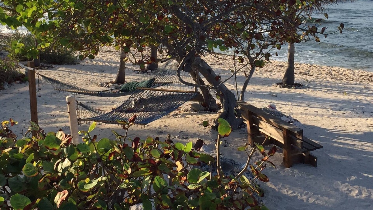 West End Apartment | Sonscape - an Island Paradise Swaying Palms, Tropical Breezes