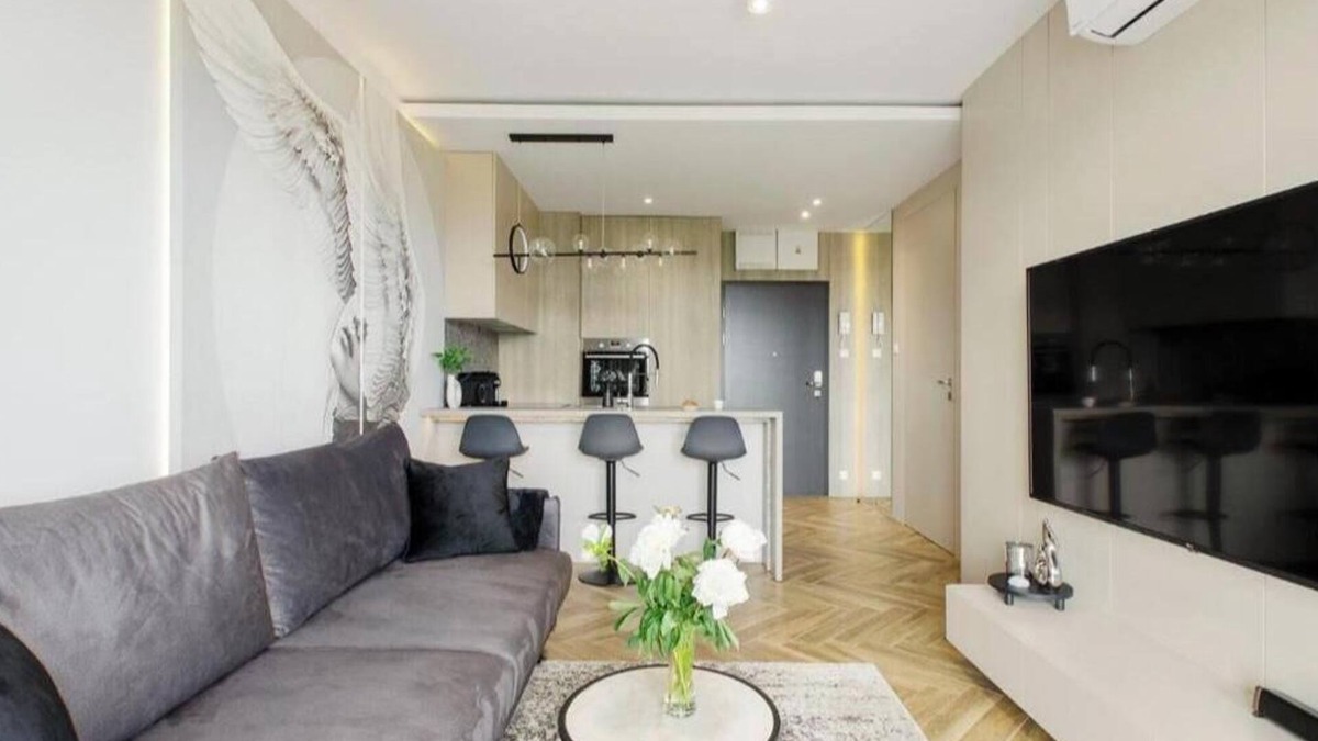 Srodmiescie Apartment | Soothing apartment with AC in charming Srodmiescie