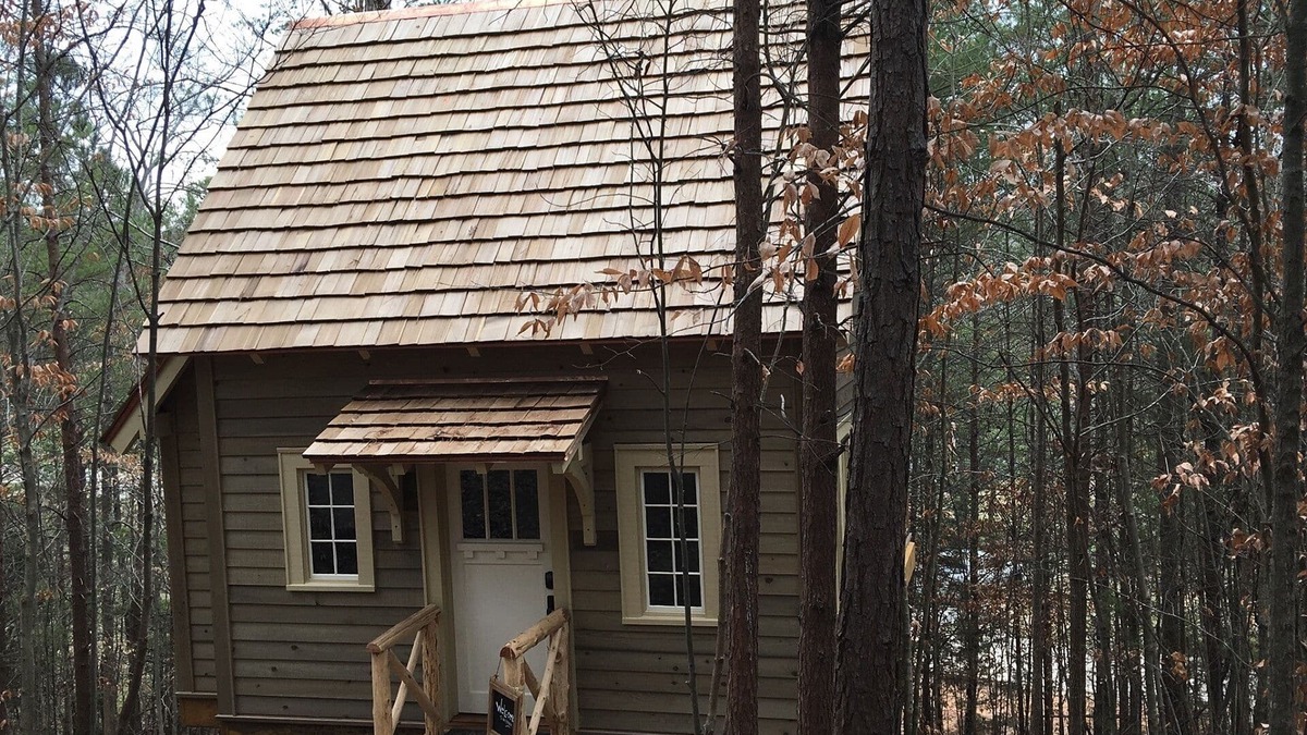 Chickamauga Cottage | Sophie's Roost Treehouse at Candlelight Forest Resort