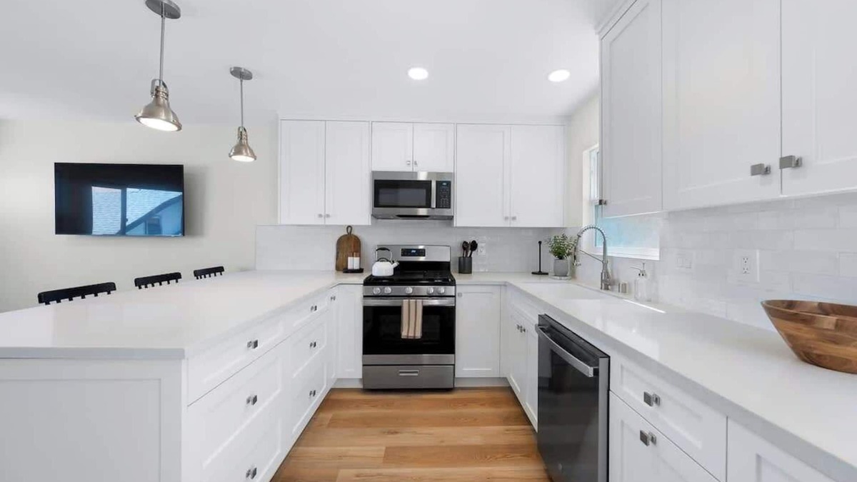 Mission Hills Apartment | Sophisticated Comfort 2BR Condo w/Parking
