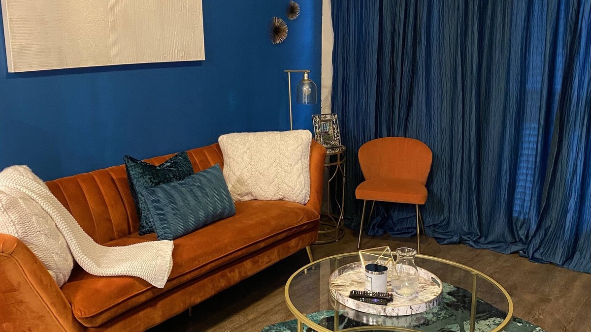 South Main Apartment | Sophisticated Haus- Houston Near NRG Stadium