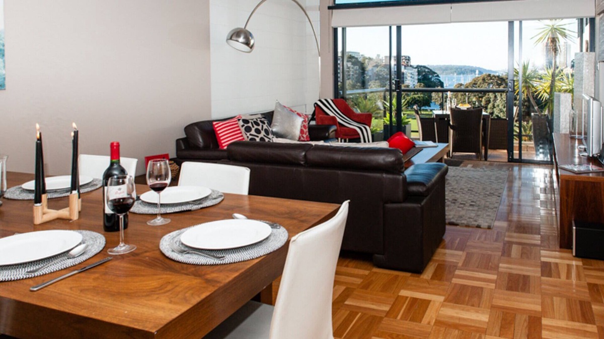 Rushcutters Bay Apartment | Sophisticated penthouse in the exclusive waterfront location *25% DISCOUNT!