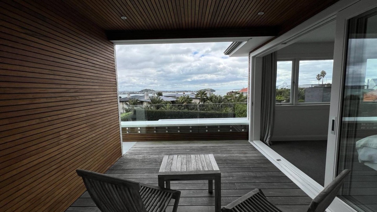Orakei House | Sophisticated Splendor