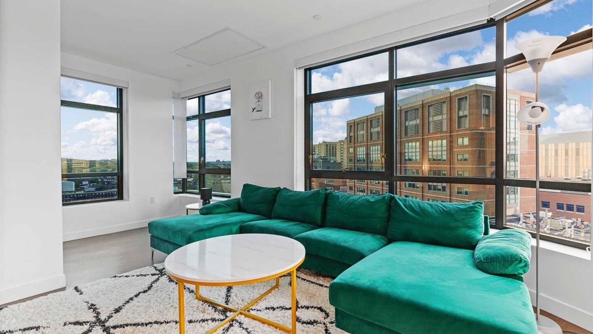 Fenway–Kenmore Apartment | Sophistication Chic 2BR 2BA Apartment in Fenway