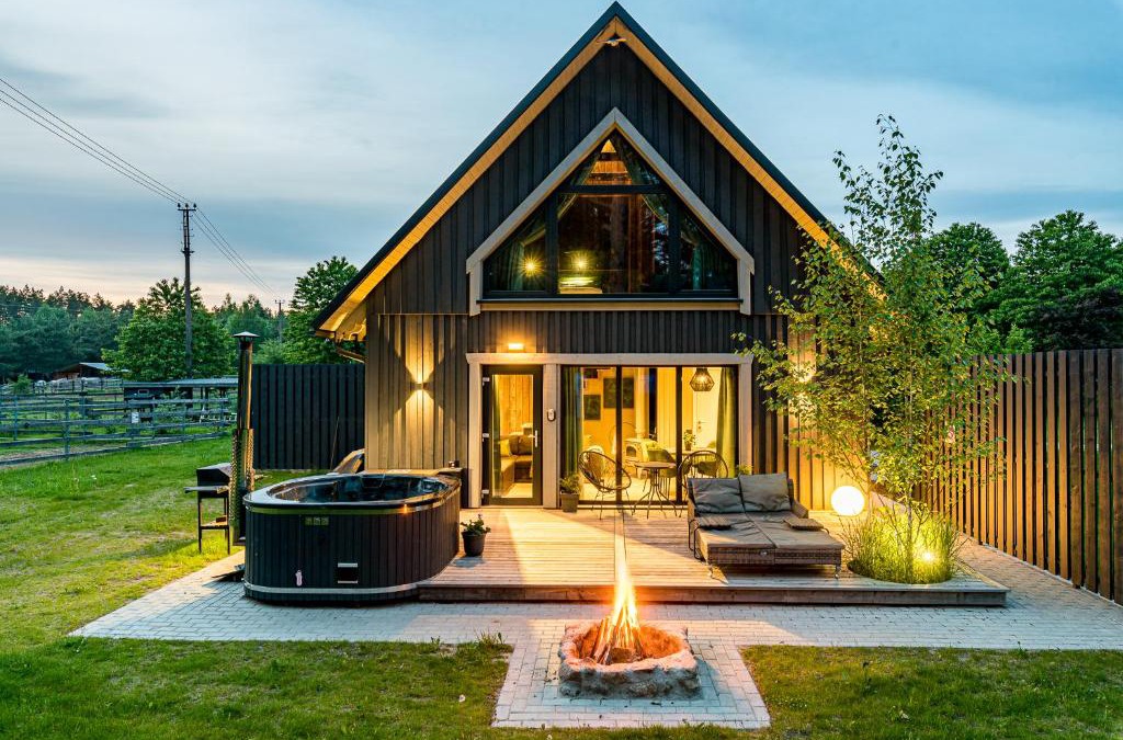 Renavas Villa | SOPRANO - 'Virš Ąžuolų' - Forest SPA - FREE jacuzzi