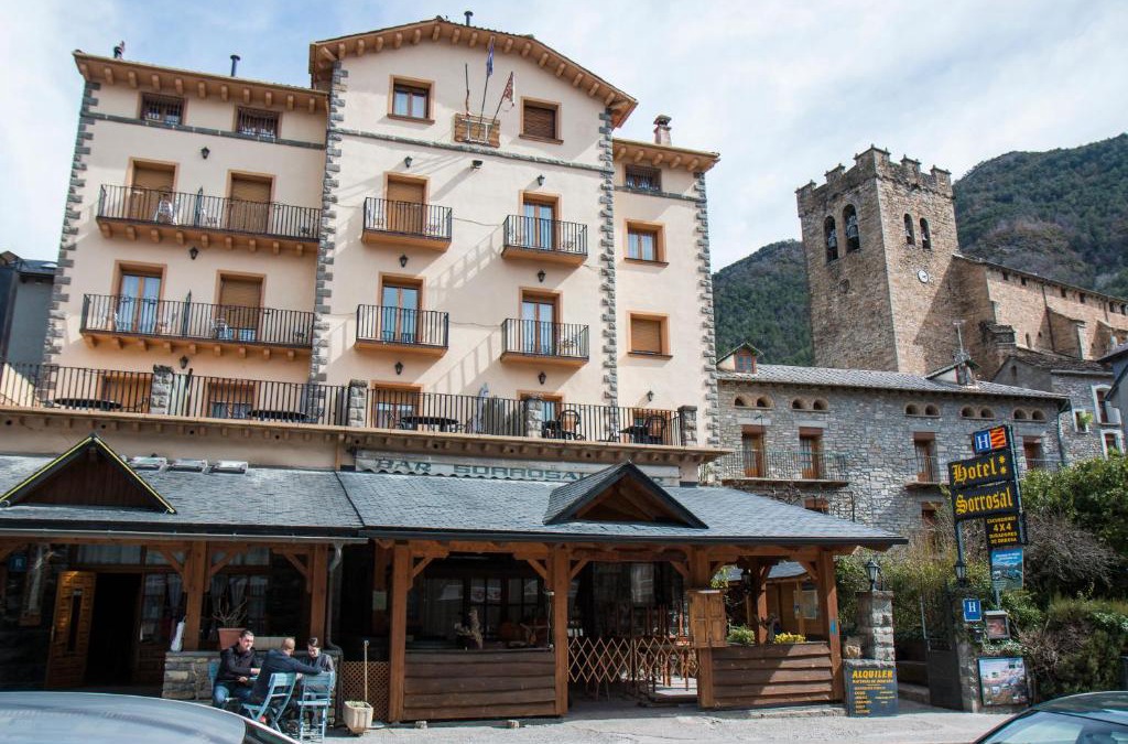 Broto Hotel | Sorrosal