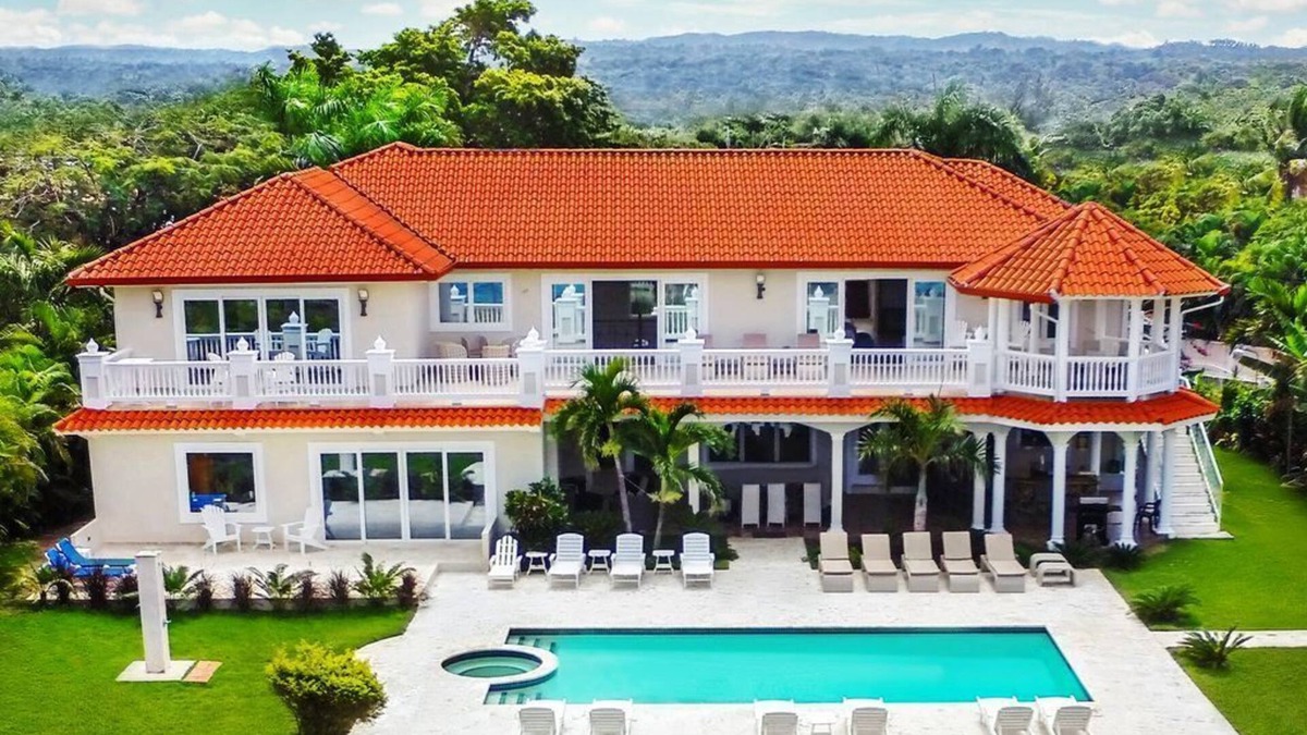 Sosua Villa | Sosua Bachelor Party Ocean Front MEGA Mansion