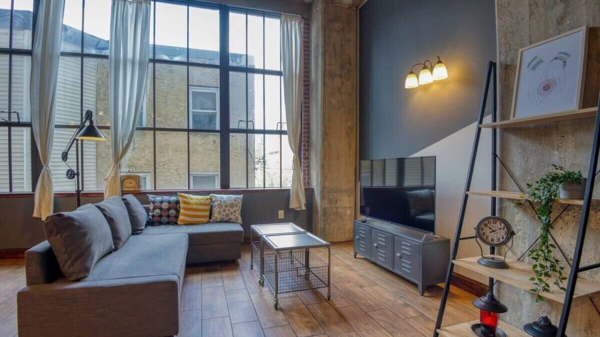 West Poplar Apartment | Sosuite | 1BR Apt w W/D, Gym, On-Site Restaurant