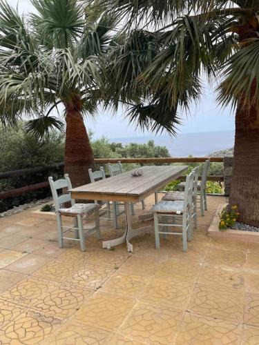 Agios Vasileios House | Souda’s nest