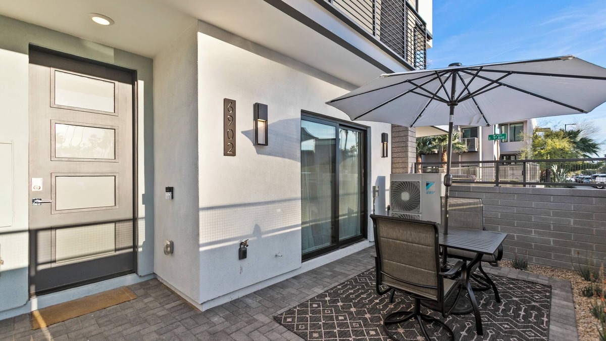 Arts District Apartment | Soulshine Studio in Scottsdale