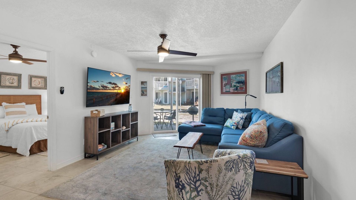 Villa Sabine Condo | 🏖️Sounds Views-Walk to Pensacola Pier- Grill-1BR Sand Dollar W-103