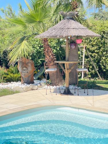 Saint-Jean-de-Cornies Villa | Sous la Paillote.