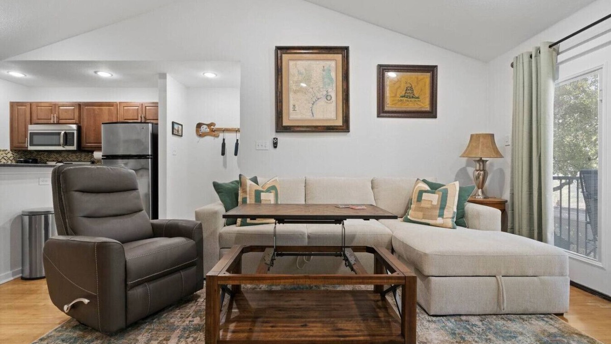 South Lamar Apartment | South Austin Nest w Pool {New Listing}