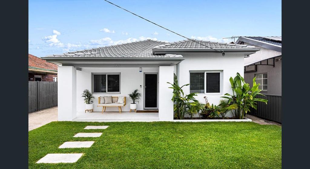 Brighton-le-Sands House | South bay Beach and AirPort
