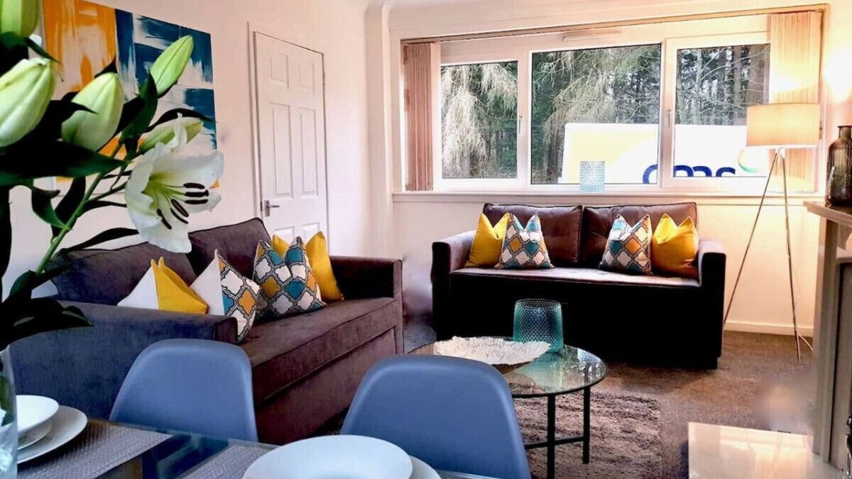 Wishaw House | South Calder House - This beautiful two bedroom house