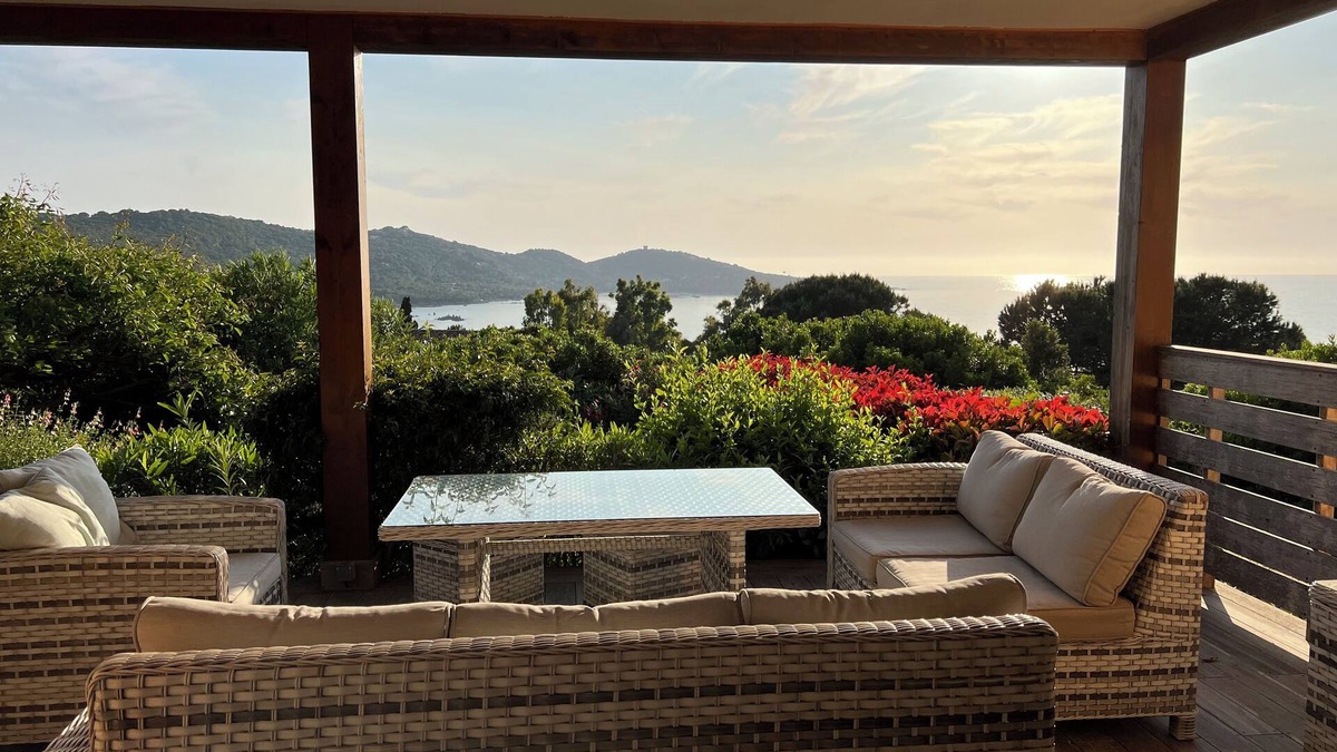 Portigliolo Villa | south corsica, detached house 5 minutes walk from the beach portigliolo