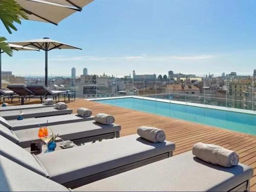 Shawmut Apartment | South End Luxe Family Getaway