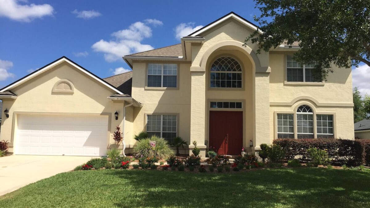 Doctors Inlet House | South Hampton 75” TV Golf Club Saint Augustine Golf Course View!