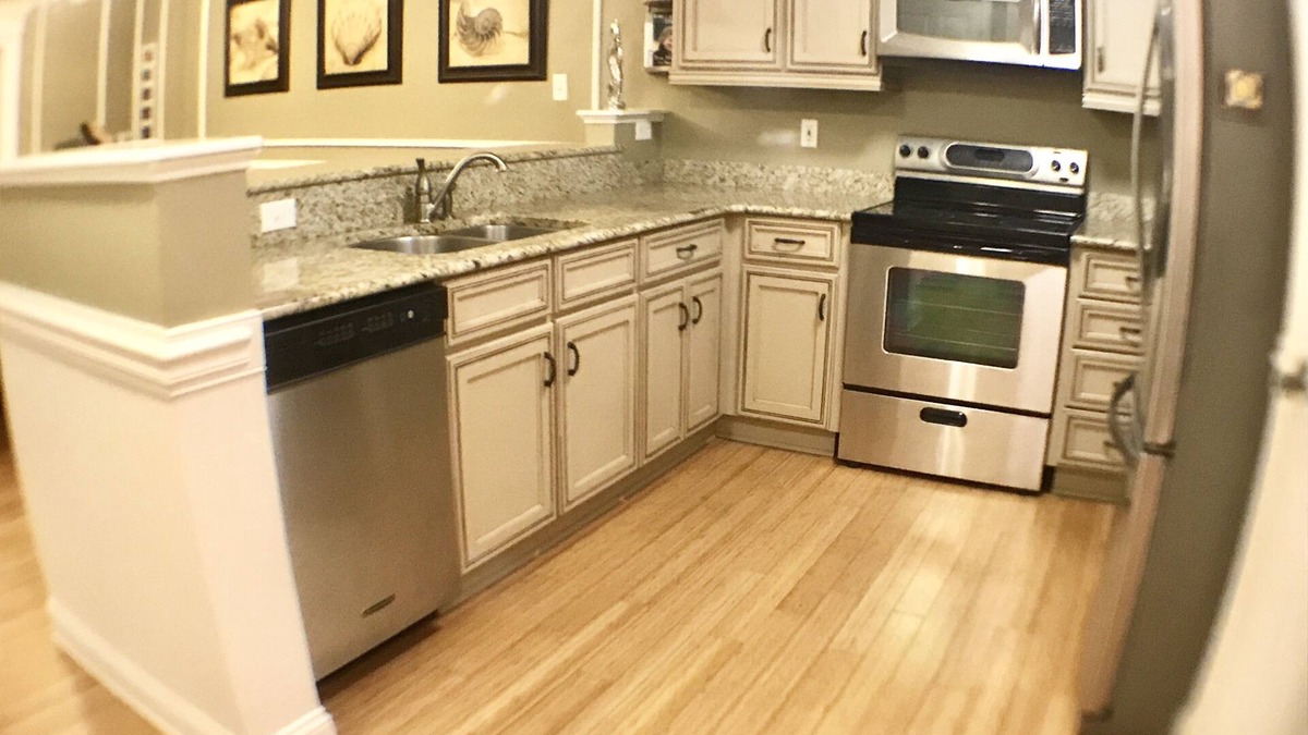 Tybee Island Condo | South Island *NO CONTACT CHECK-IN* -High End Condo -Steps to Beach-FREE WIFI