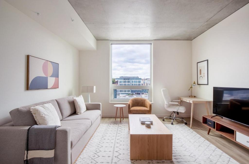 South Lake Union Apartment | South Lake Union 1br w wd roof nr Lake Union SEA-488