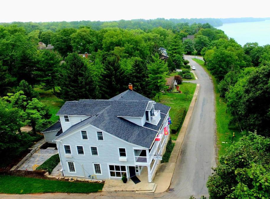 Queenston Hotel | South Landing Inn