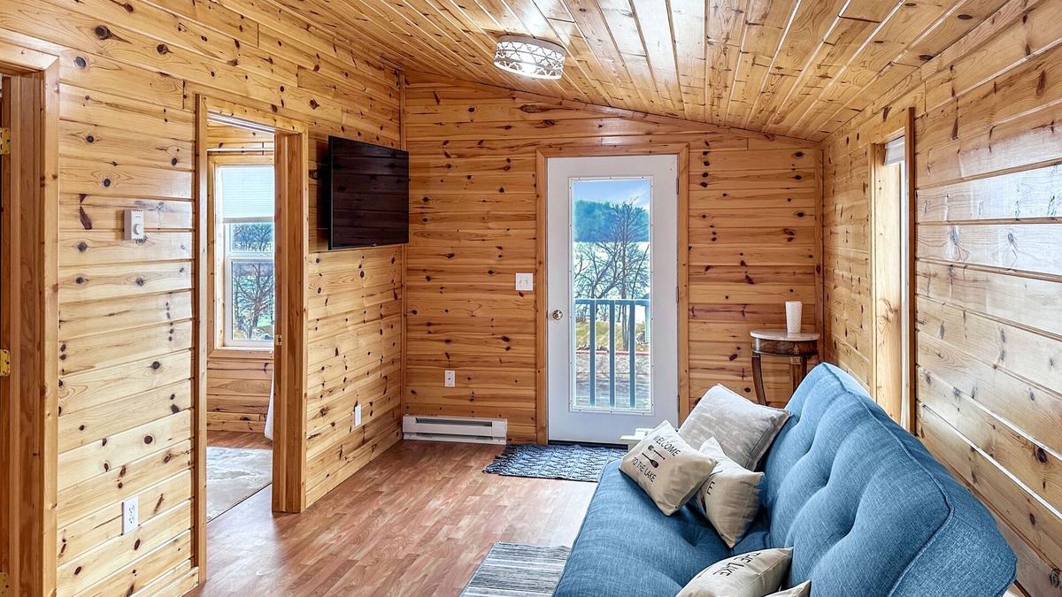 Pelican Rapids Cabin | South Lida Lake View with Dock, Excellent fishing, near Maplewood State Park