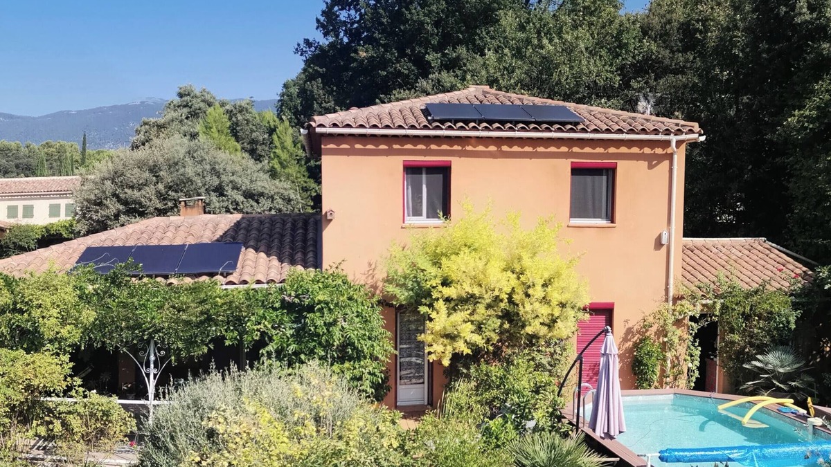 La Motte-dʼAigues Villa | South Luberon - Villa - private pool - sleeps 7 - near étang de la bonde