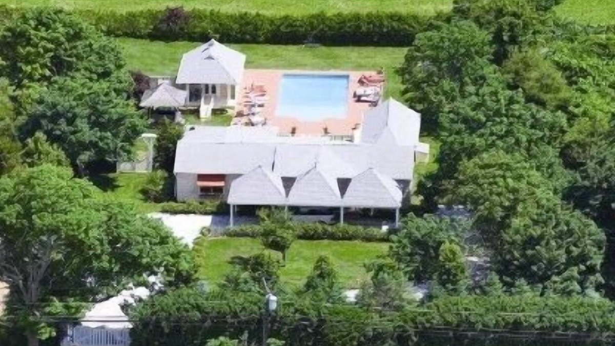 Water Mill House | South of Hwy Dream! Walk to Duck Walk Vineyard, Parrish Art Museum, and Lunch!
