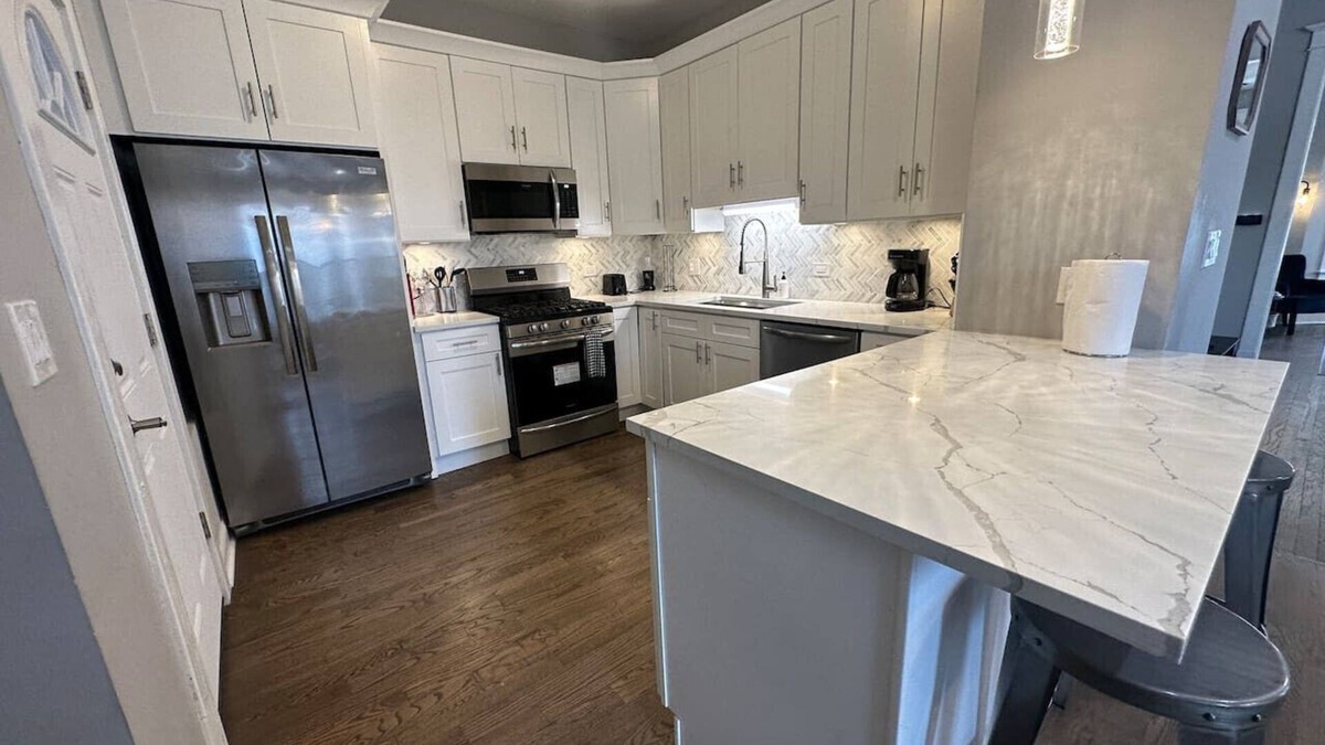 South Shore House | South Shore Retreat 5 bedrooms/entertainment