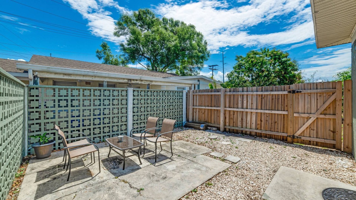 Sun Bay South House | South Tampa: Casa de Massa Guest Suite