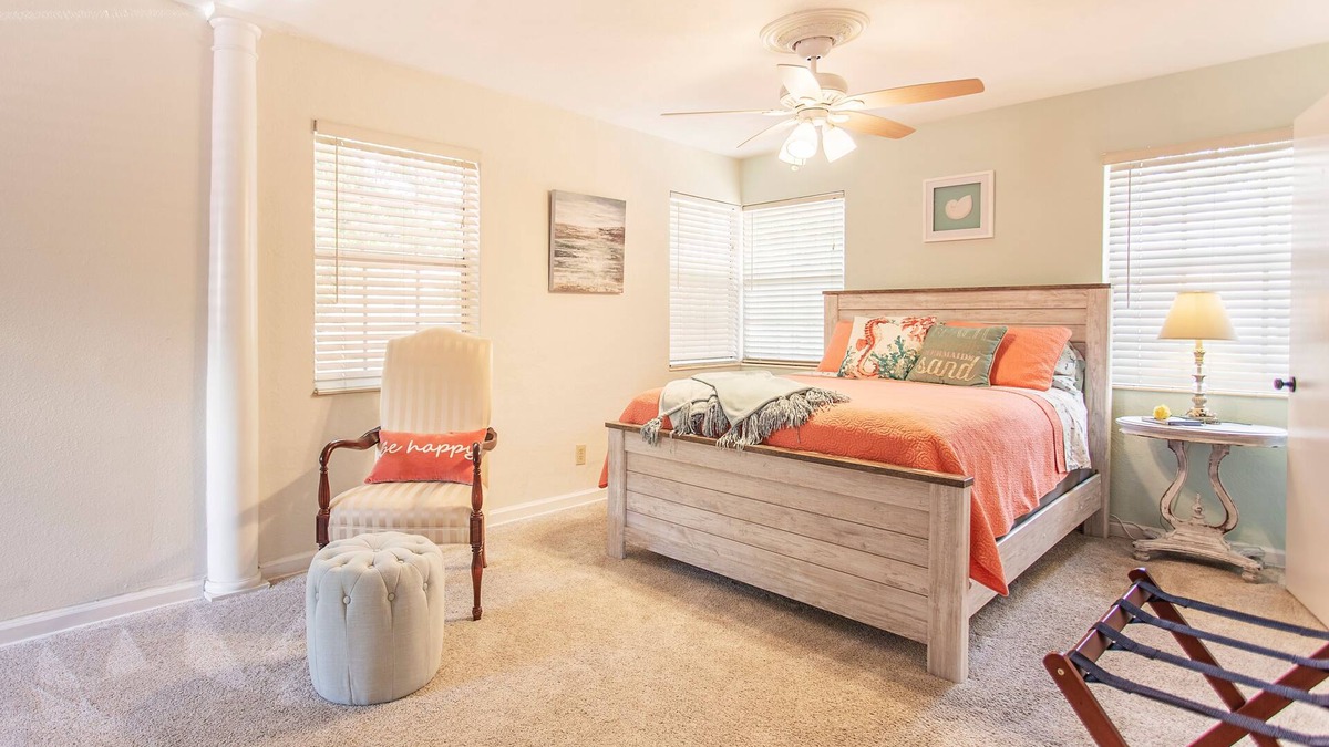 Hyde Park Apartment | SOUTH TAMPA, HYDE PARK, BAYSHORE, UNIV OF TAMPA, RIVERWALK- 5 STARS
