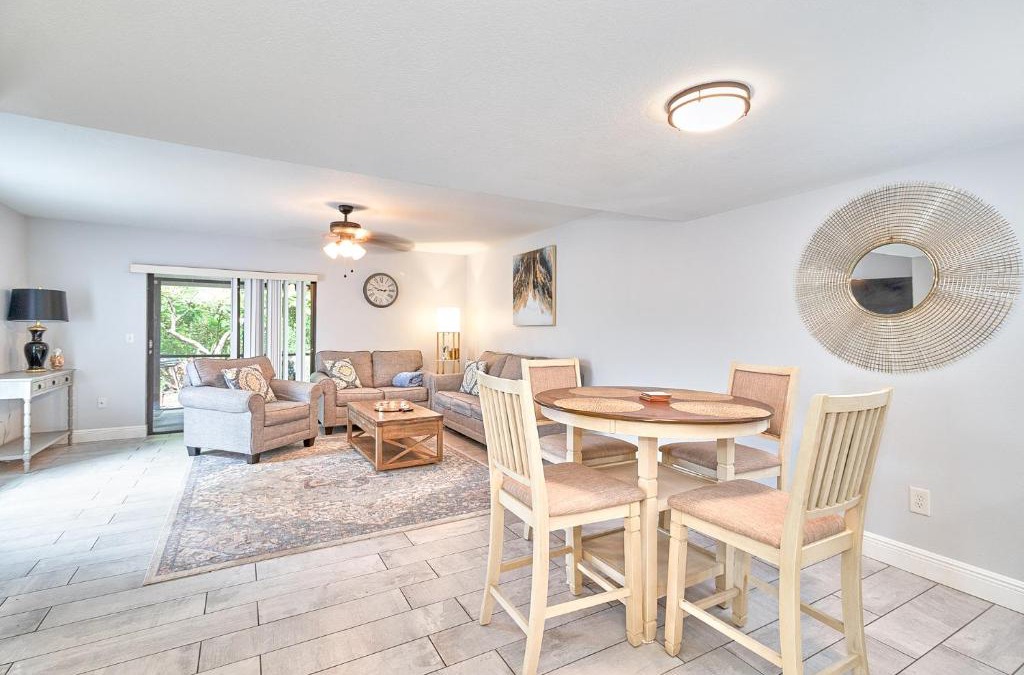 Bayshore Gardens House | South Tampa Retreat Fenced Yard, Top Location!