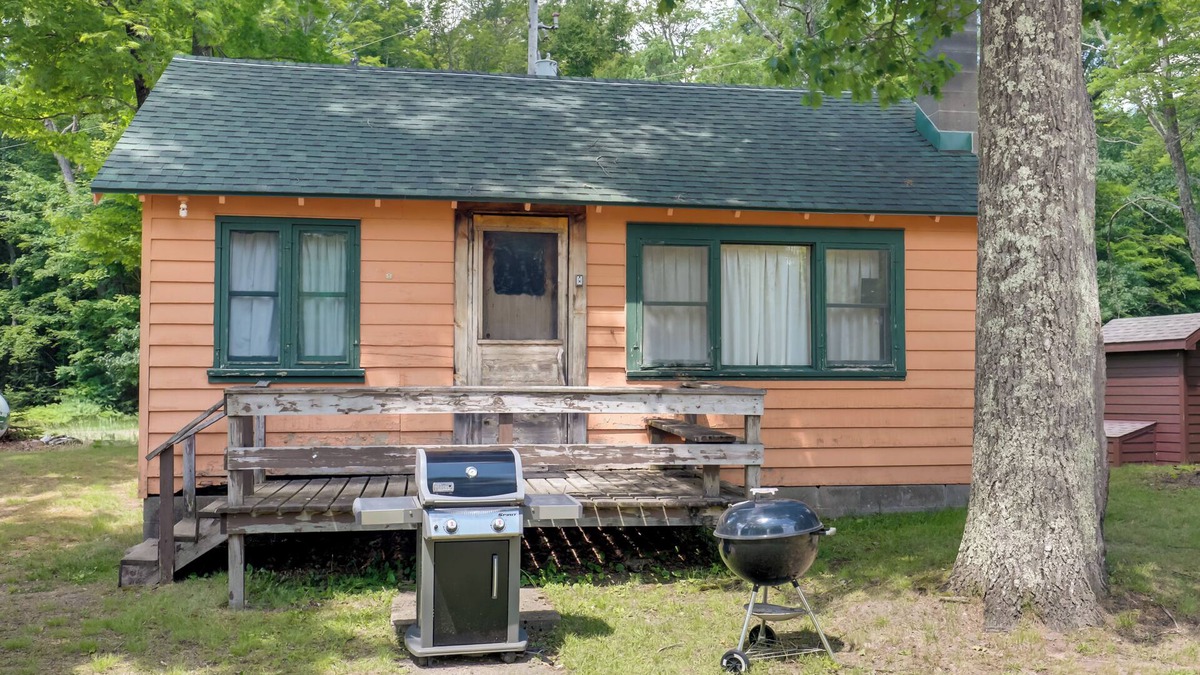 Conover Cabin | South Twin Lake Cabin w/Dock, Steps to Water