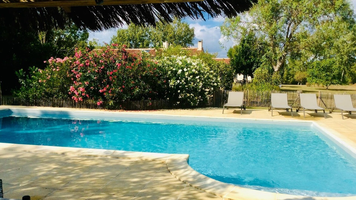 Nalliers House | South Vendée, between La Rochelle and the Puy du Fou, country house with swimming pool