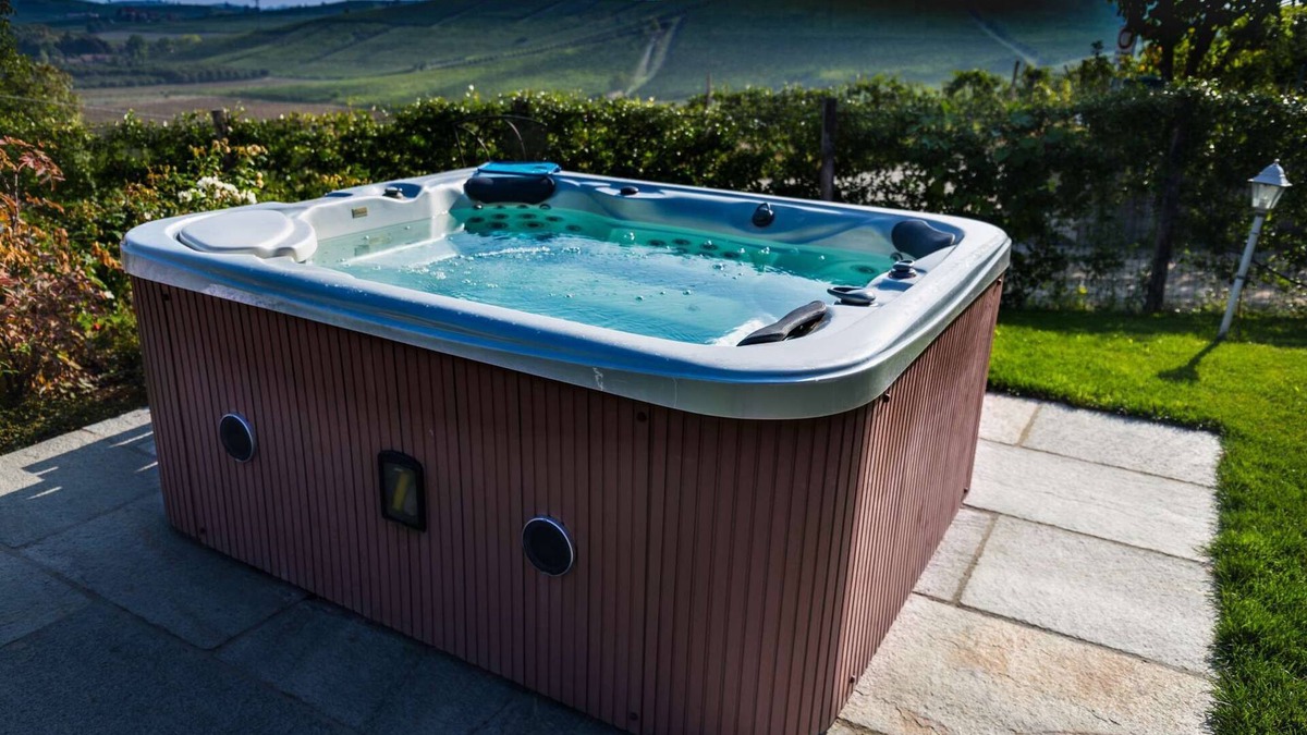 Wootton Wawen House | South View Country House - Sleeps 12 - HOT TUB - AMAZING VIEWS