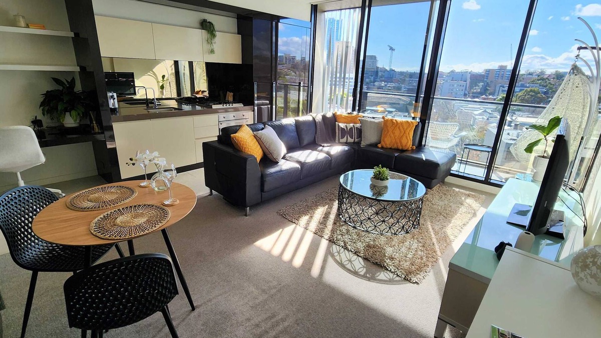 South Yarra Apartment | South Yarra Style - Smart 1bed with parking