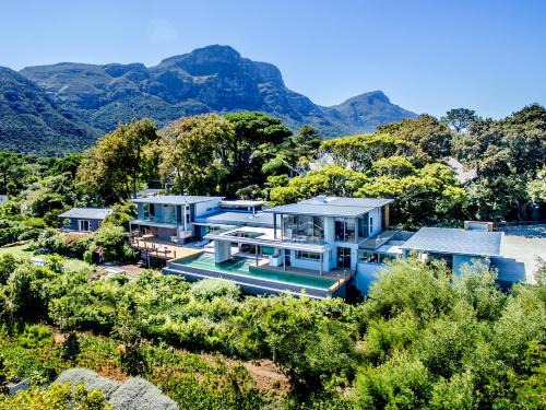 Newlands Villa | Southdown Masterpiece with backup power