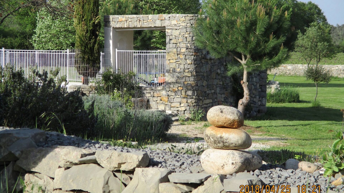 Les Vans Villa | Southern Ardèche Mazet with private pool, large flat garden