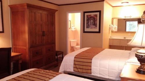 Greers Ferry Hotel | Southern Comfort Inn & Resort
