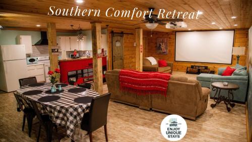 Scottsboro House | Southern Comfort Retreat with a private hot tub