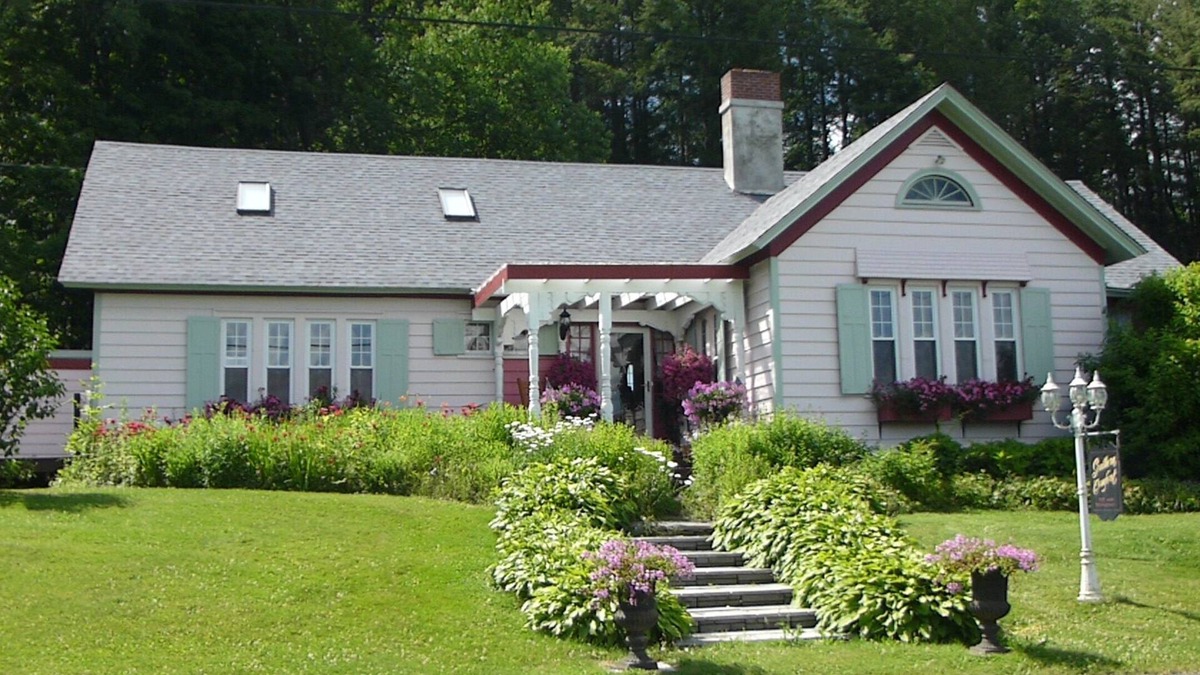 West Winfield House | Southern Comfort Guest House 17 miles from Cooperstown, NY