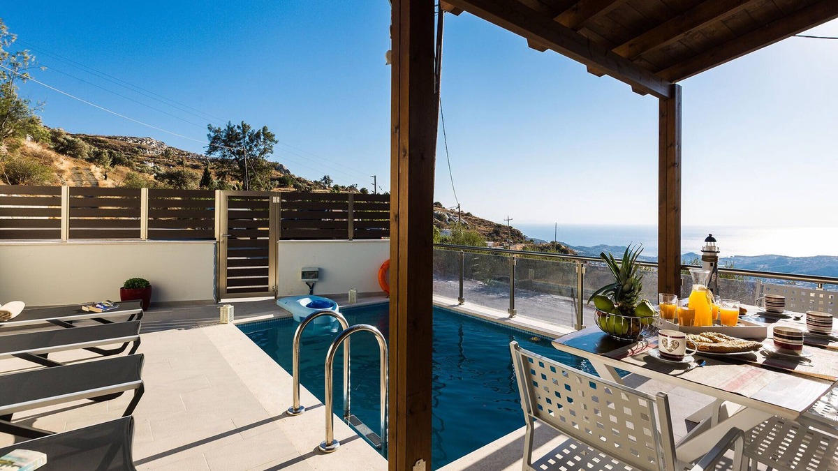 Saktouria Villa | Southern Escape with Stunning Sea Views by etouri