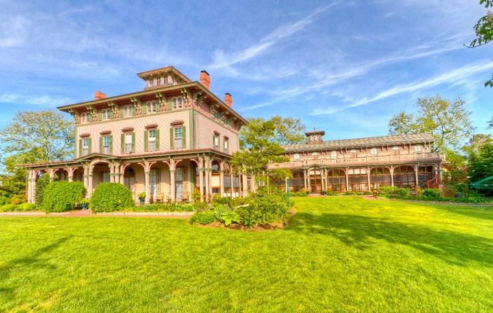 Cape May Bed & Breakfast | Southern Mansion