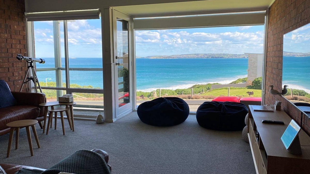 Port Elliot Apartment | Southern Sands Coastal Getaway: Your Front Row Seat to Knight Beach's Horizon