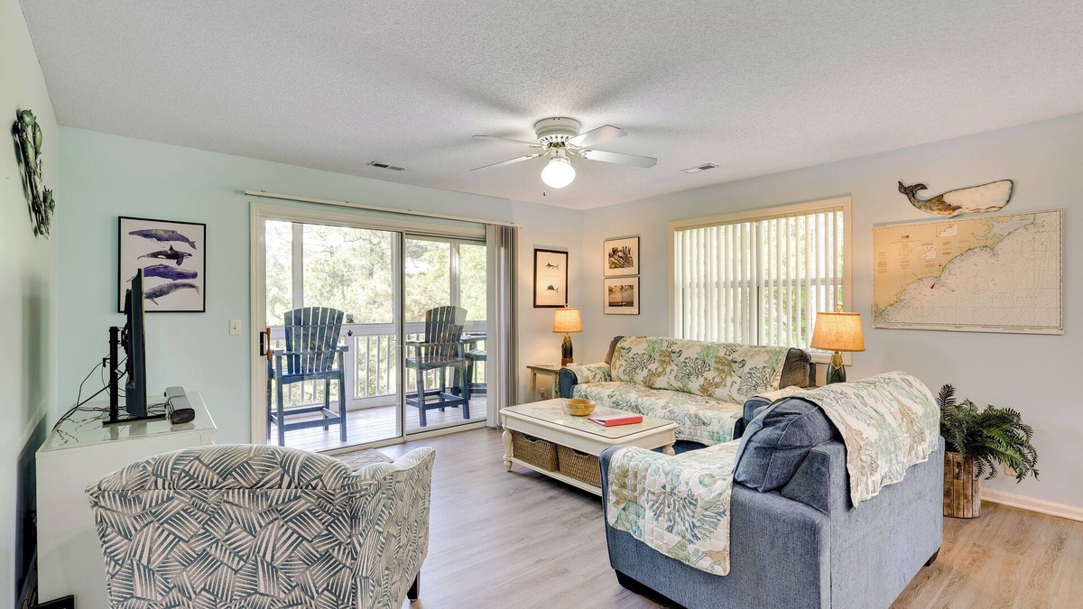 St. James Condo | Southport Fall Getaway | Condo w/Deck + Pool