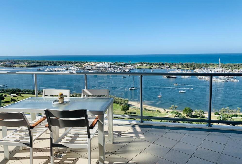 Southport Apartment | Southport Sea Views - Shores Apartment