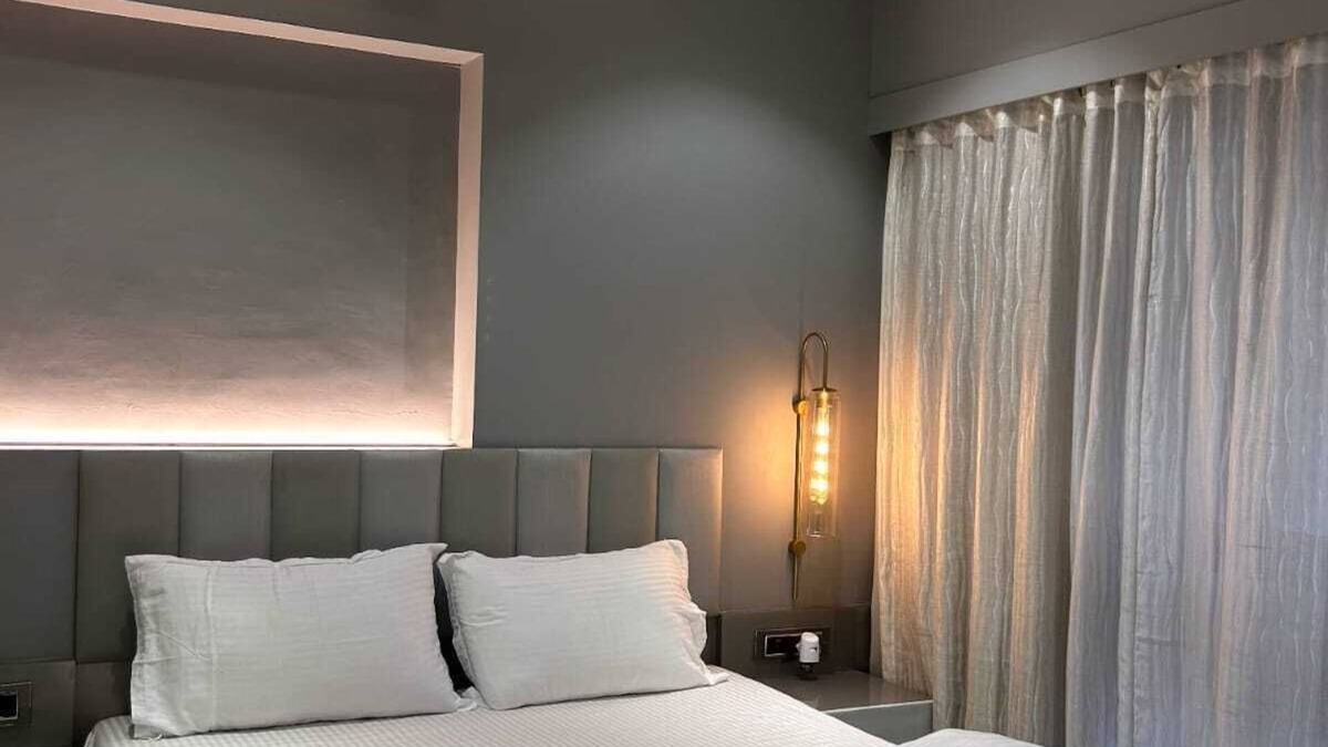 Prabhadevi Apartment | Southside by Daily Stays
