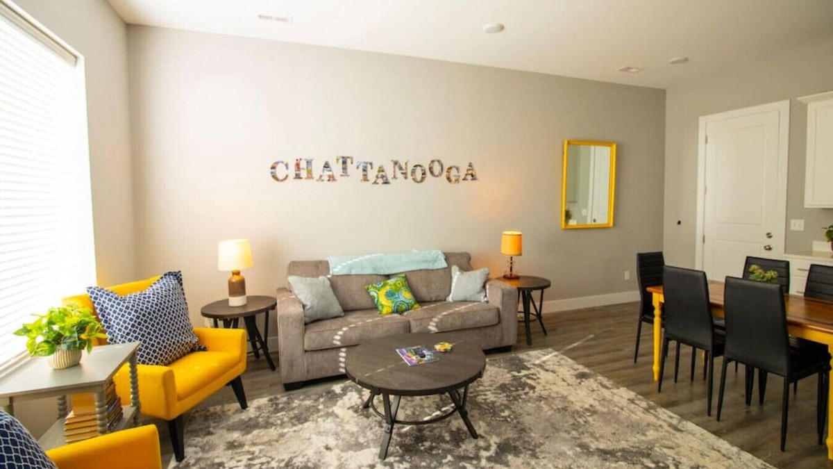 Chattanooga House | Southside Station 2 bedroom 2.5 bath Townhome